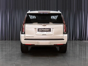 Внедорожник Cadillac Escalade 2016 года, 3299000 рублей, Сургут