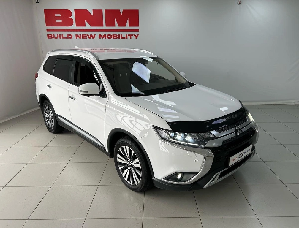 Внедорожник Mitsubishi Outlander 2019 года, 2960000 рублей, Смоленск