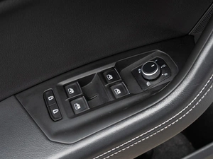 Внедорожник Volkswagen Touareg 2018 года, 5100000 рублей, Краснодар