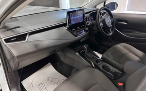 Универсал Toyota Corolla 2019 года, 1680000 рублей, Красноярск