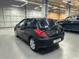 Хетчбэк Peugeot 308 2008 года, 397000 рублей, Красноярск