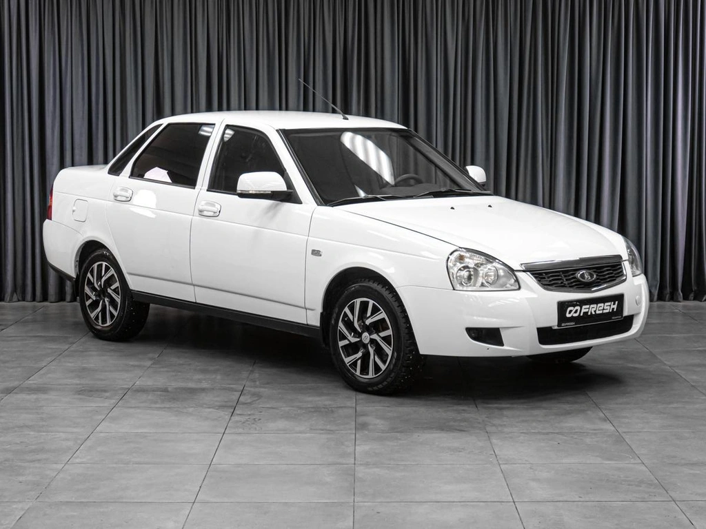 Седан ВАЗ (LADA) Priora 2016 года, 699000 рублей, Тюмень