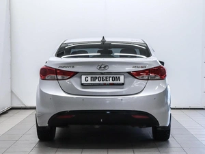 Седан Hyundai Avante 2010 года, 850000 рублей, Красноярск