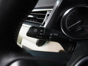 Седан Toyota Camry 2019 года, 2439000 рублей, Воронеж