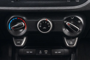 Хетчбэк Kia Rio 2019 года, 1369000 рублей, Челябинск