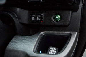 Минивэн Honda Stepwgn Spada 2019 года, 2450000 рублей, Красноярск