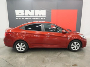 Седан Hyundai Solaris 2013 года, 930000 рублей, Курск