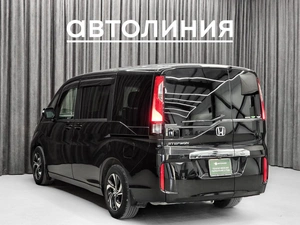 Минивэн Honda Stepwgn 2015 года, 1530000 рублей, Красноярск