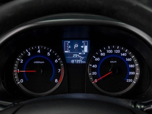 Седан Hyundai Solaris 2015 года, 999000 рублей, Тюмень