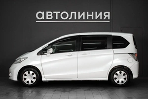 Минивэн Honda Freed 2012 года, 1029000 рублей, Красноярск