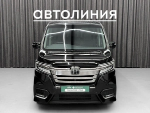 Минивэн Honda Stepwgn 2017 года, 2099000 рублей, Красноярск