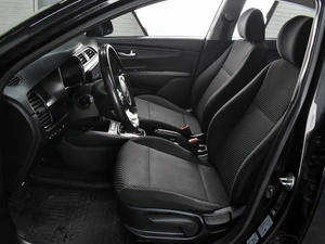 Седан Kia Rio 2019 года, 1438000 рублей, Воронеж