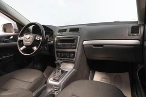 Универсал Skoda Octavia 2010 года, 809000 рублей, Новосибирск