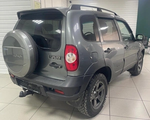 Внедорожник Chevrolet Niva 2019 года, 850000 рублей, Ачинск