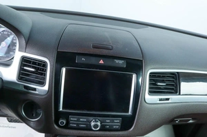 Внедорожник Volkswagen Touareg 2011 года, 1979000 рублей, Челябинск