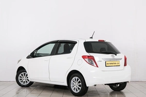 Хетчбэк Toyota Vitz 2011 года, 889000 рублей, Красноярск