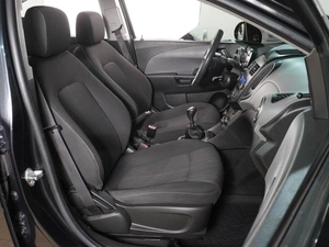 Седан Chevrolet Aveo 2013 года, 649000 рублей, Воронеж