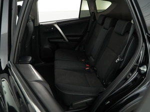 Внедорожник Toyota RAV4 2018 года, 2559050 рублей, Москва