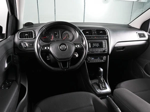 Седан Volkswagen Polo 2017 года, 1419000 рублей, Аксай