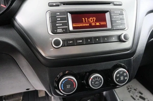 Седан Kia Rio 2017 года, 1249000 рублей, Красноярск