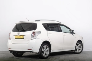Минивэн Toyota Verso 2012 года, 1249000 рублей, Томск