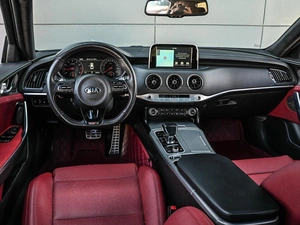 Лифтбек Kia Stinger 2018 года, 2329000 рублей, Кирилловка