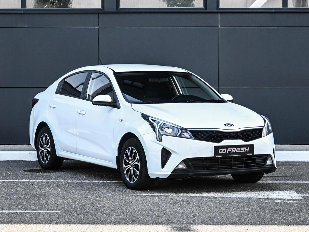 Седан Kia Rio 2020 года, 1624000 рублей, Кирилловка