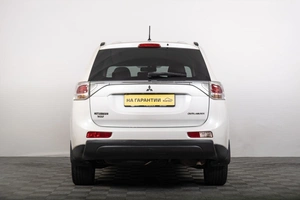 Внедорожник Mitsubishi Outlander 2013 года, 1679000 рублей, Томск