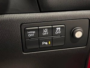 Хетчбэк Mazda Axela 2016 года, 1549000 рублей, Красноярск