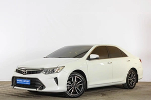 Седан Toyota Camry 2016 года, 1949000 рублей, Тюмень