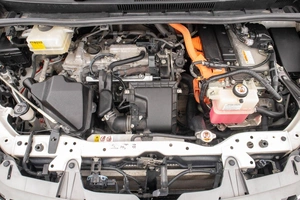 Минивэн Toyota Esquire 2017 года, 2389000 рублей, Барнаул