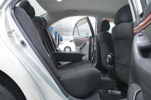 Универсал Toyota Avensis 2004 года, 838000 рублей, Солонцы
