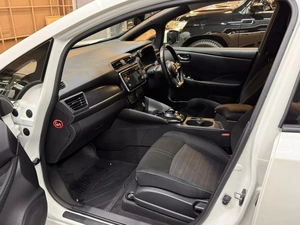 Хетчбэк Nissan Leaf 2019 года, 1947000 рублей, Красноярск