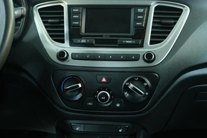 Седан Hyundai Solaris 2021 года, 1739000 рублей, Омск