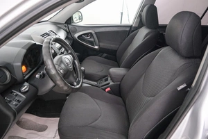 Внедорожник Toyota RAV4 2012 года, 1749000 рублей, Красноярск
