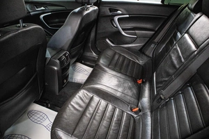 Седан Opel Insignia 2012 года, 1019000 рублей, Сургут