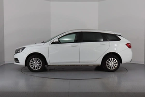 Универсал ВАЗ (LADA) Vesta 2021 года, 1240000 рублей, Брянск