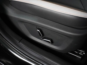 Лифтбек Changan UNI-V 2024 года, 2499000 рублей, Воронеж