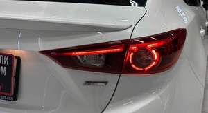 Седан Mazda Axela 2017 года, 1477000 рублей, Красноярск