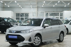 Универсал Toyota Corolla Fielder 2018 года, 1319000 рублей, Омск