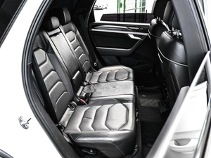 Внедорожник Volkswagen Touareg 2018 года, 3759000 рублей, Кирилловка