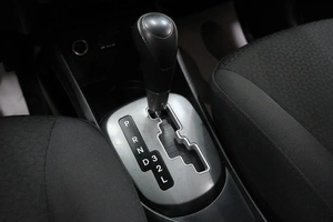 Седан Kia Rio 2013 года, 889000 рублей, Омск