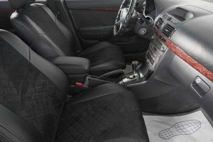 Седан Toyota Avensis 2003 года, 599000 рублей, Кемерово