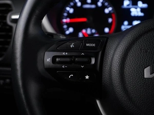 Седан Kia Rio 2021 года, 1697077 рублей, Москва
