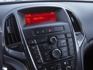 Седан Opel Astra 2013 года, 890000 рублей, Волгоград