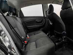 Хетчбэк Toyota Vitz 2019 года, 1100000 рублей, Красноярск