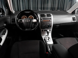 Седан Toyota Corolla 2012 года, 1199000 рублей, Тюмень
