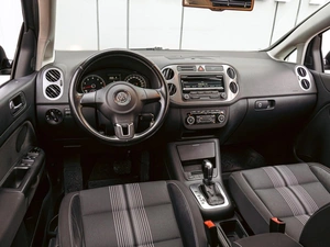 Хетчбэк Volkswagen Golf Plus 2012 года, 880000 рублей, Краснодар