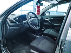 Седан ВАЗ (LADA) Vesta 2017 года, 690000 рублей, Красноярск