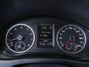 Внедорожник Volkswagen Tiguan 2014 года, 1349000 рублей, Волгоград